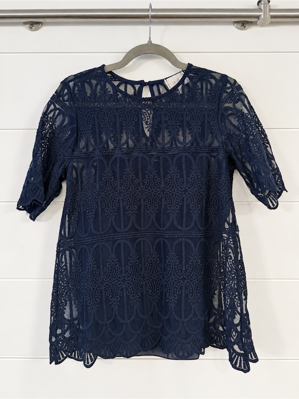 En Elle (Anthropology) Navy Blue Lace Short Sleeve Blouse with camisole, Size 4